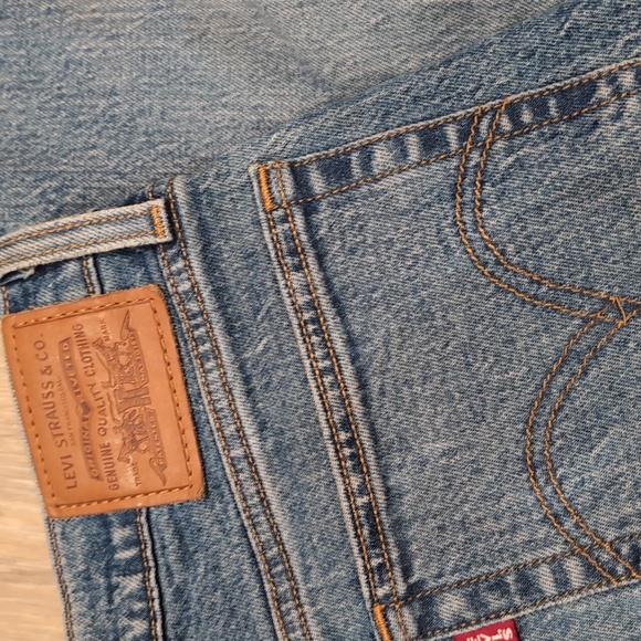 Levi's Wedgie Icon High Rise Jean - 26 - Picture 9 of 11